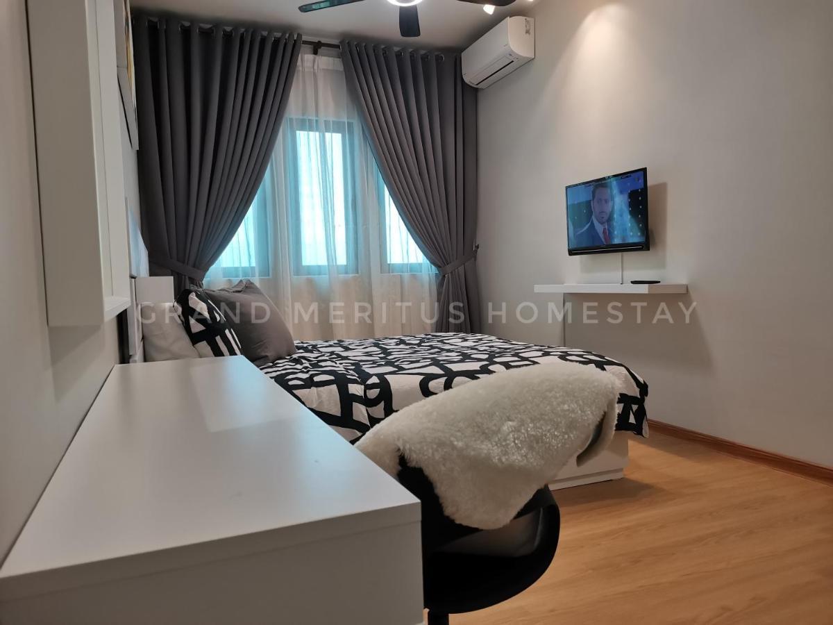 Grand Meritus Homestay @Penang Перай Экстерьер фото