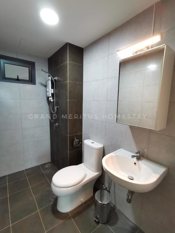 Grand Meritus Homestay @Penang Перай Экстерьер фото