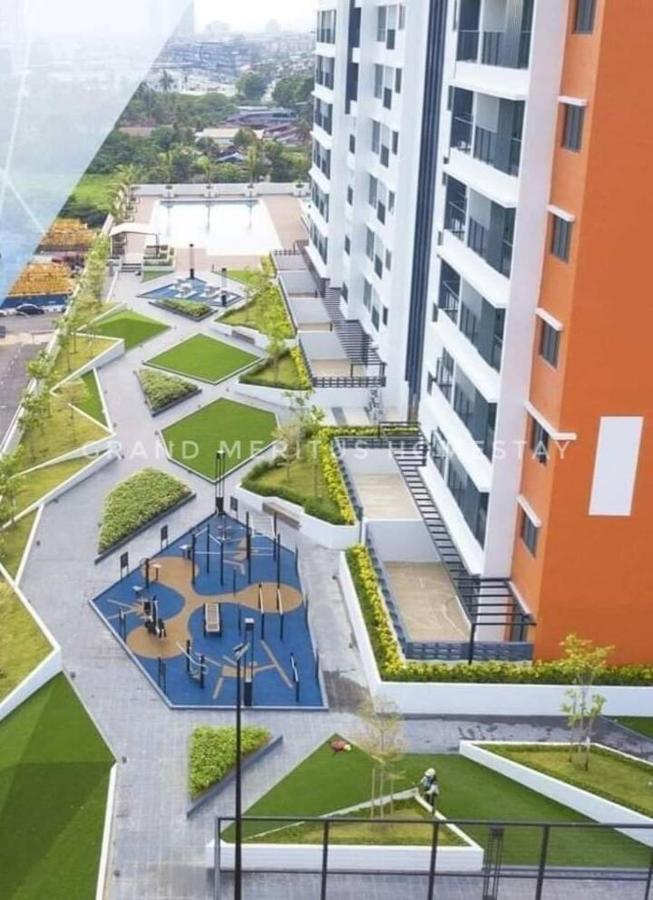 Grand Meritus Homestay @Penang Перай Экстерьер фото