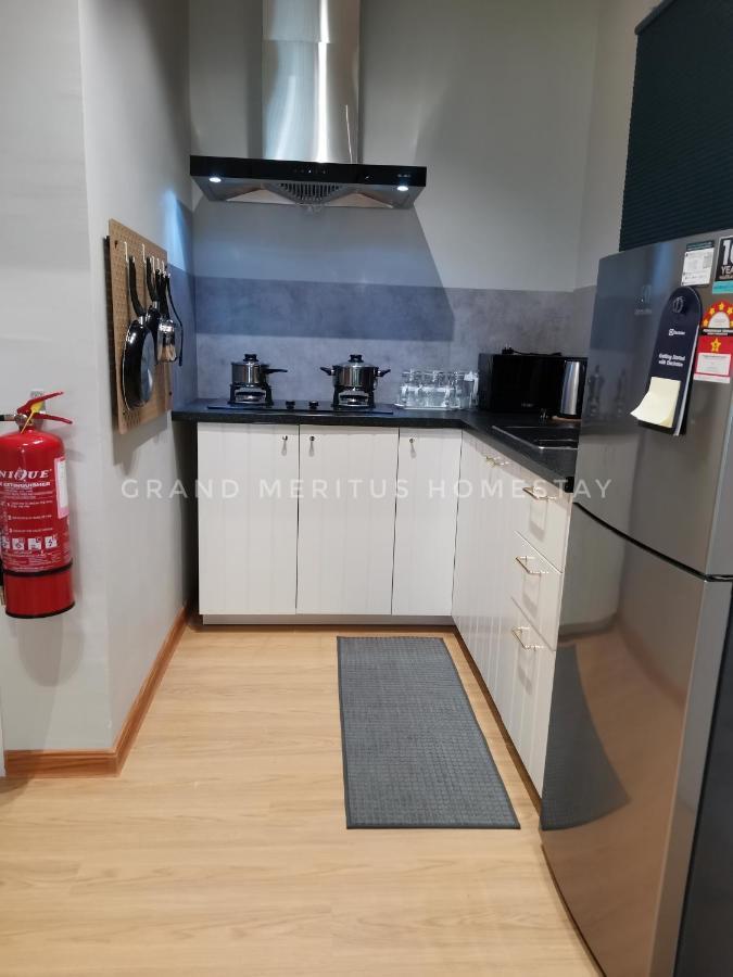 Grand Meritus Homestay @Penang Перай Экстерьер фото