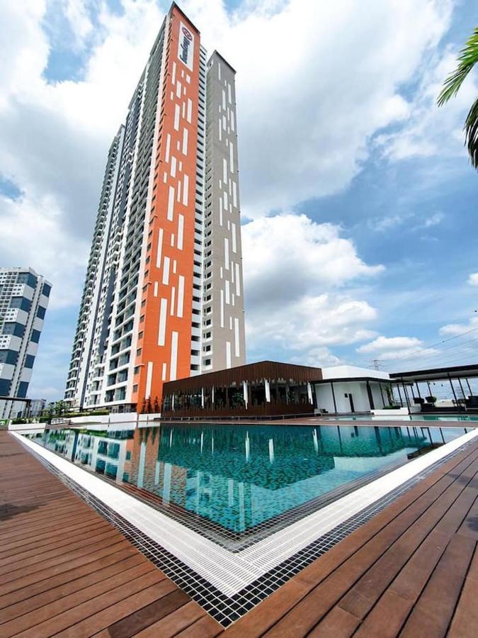 Grand Meritus Homestay @Penang Перай Экстерьер фото